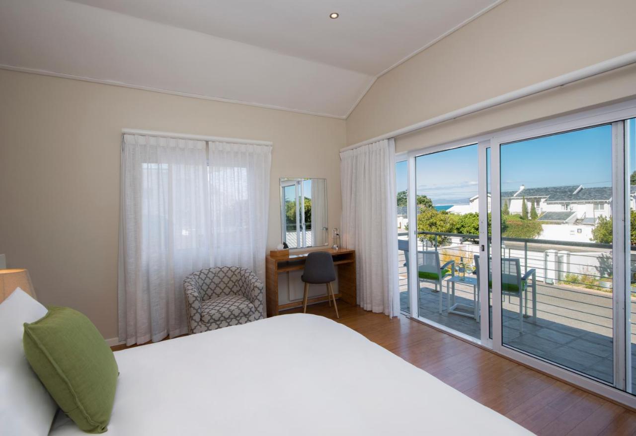 Bamboo Guest House Hermanus Exterior photo