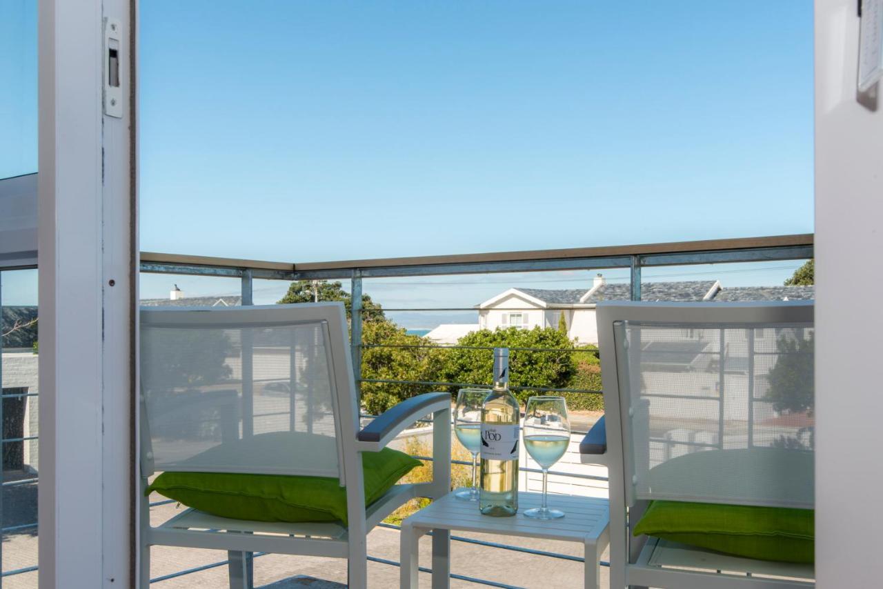 Bamboo Guest House Hermanus Exterior photo