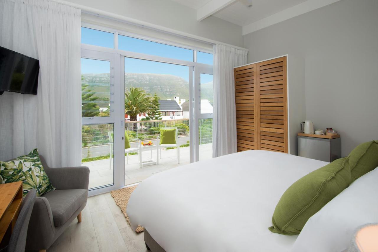 Bamboo Guest House Hermanus Exterior photo